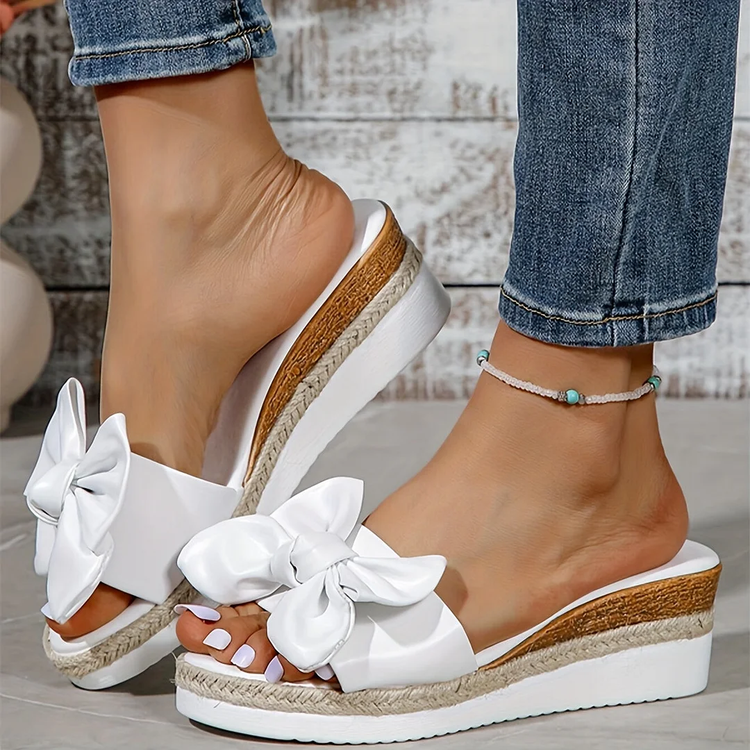 Versatile and supportive orthopedic Shoes