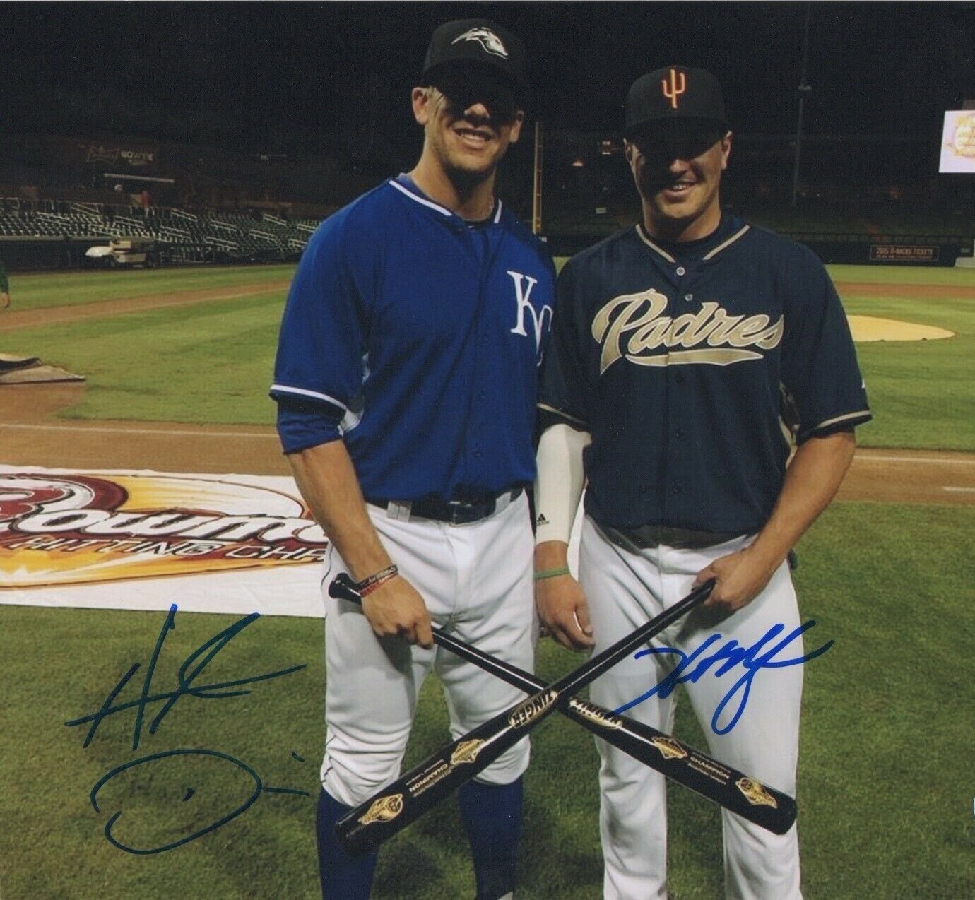 Hunter Dozier / Hunter Renfro Autographed Signed 8x10 Photo Poster painting ( Royals ) REPRINT