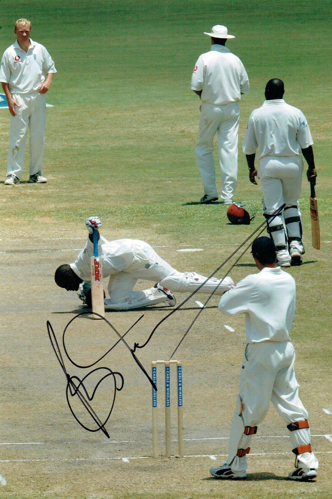 Brian LARA Signed Authentic Autograph 12x8 Photo Poster painting AFTAL COA Cricket Kisses Wicket