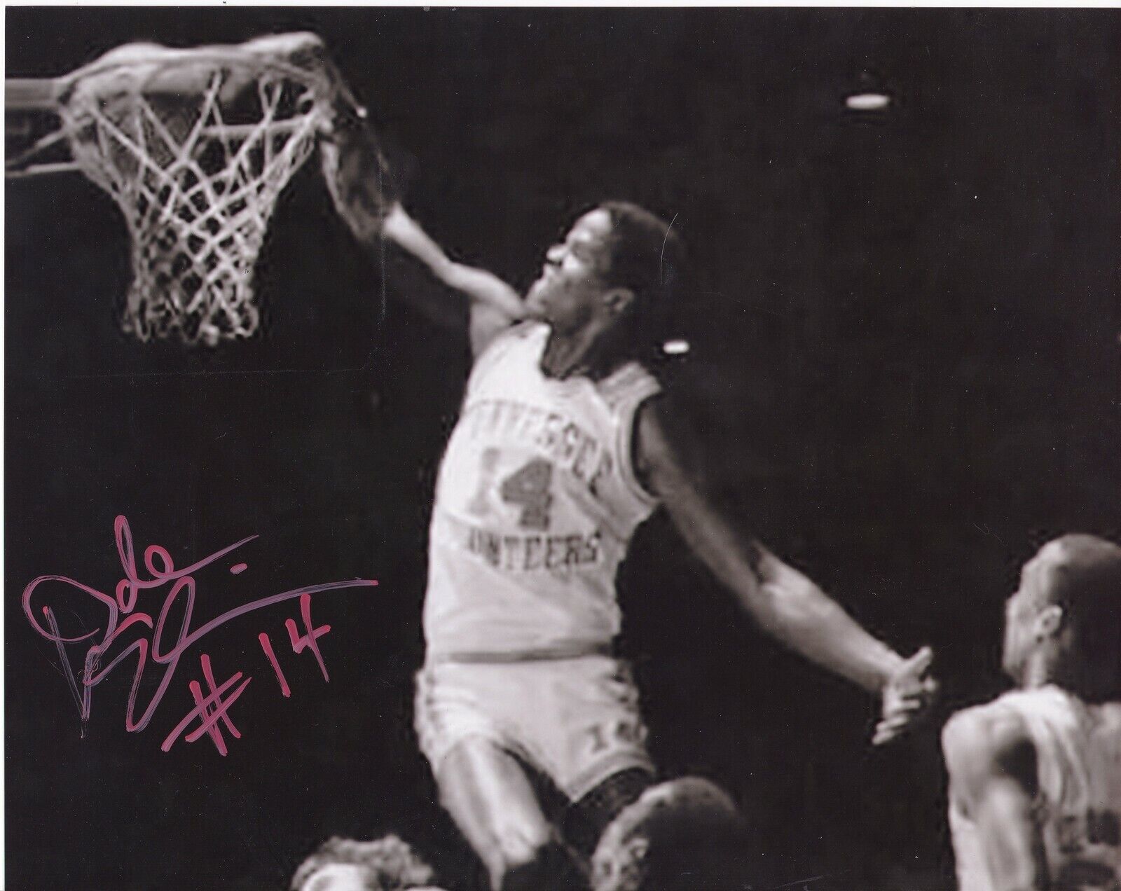 DALE ELLIS TENNESSEE VOLUNTEERS ACTION SIGNED 8x10