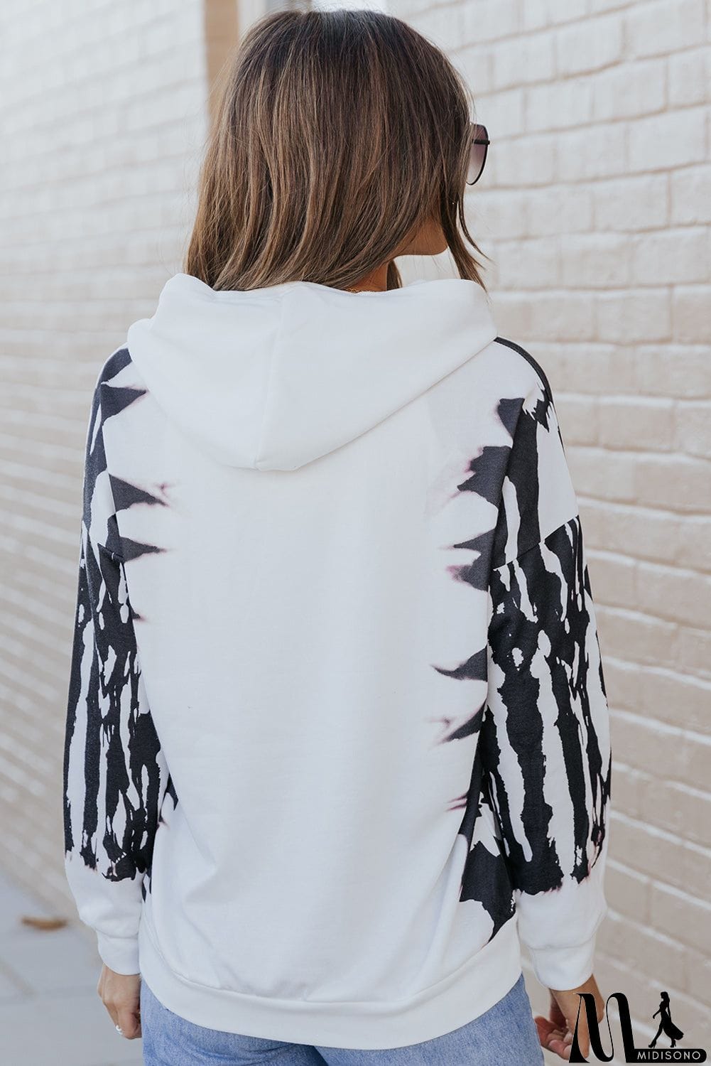 MidiSono - Contrast Dropped Shoulder Hoodie with Pocket