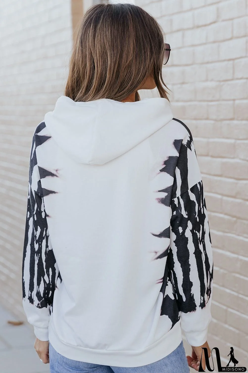 MidiSono - Contrast Dropped Shoulder Hoodie with Pocket