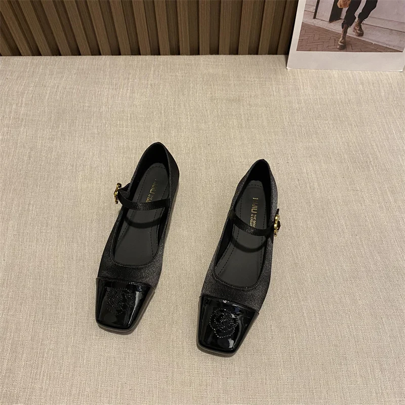 Ueong Head Single Shoes Women Spring 2023 New French Mary Jane Women's Shoes Thick Heel Heels With Skirt Late Shoes