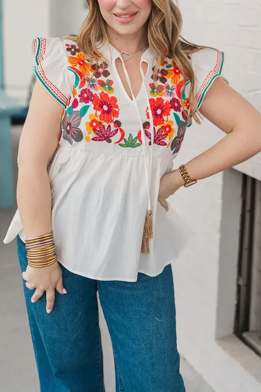 Embroidered Flower Sleeveless Top