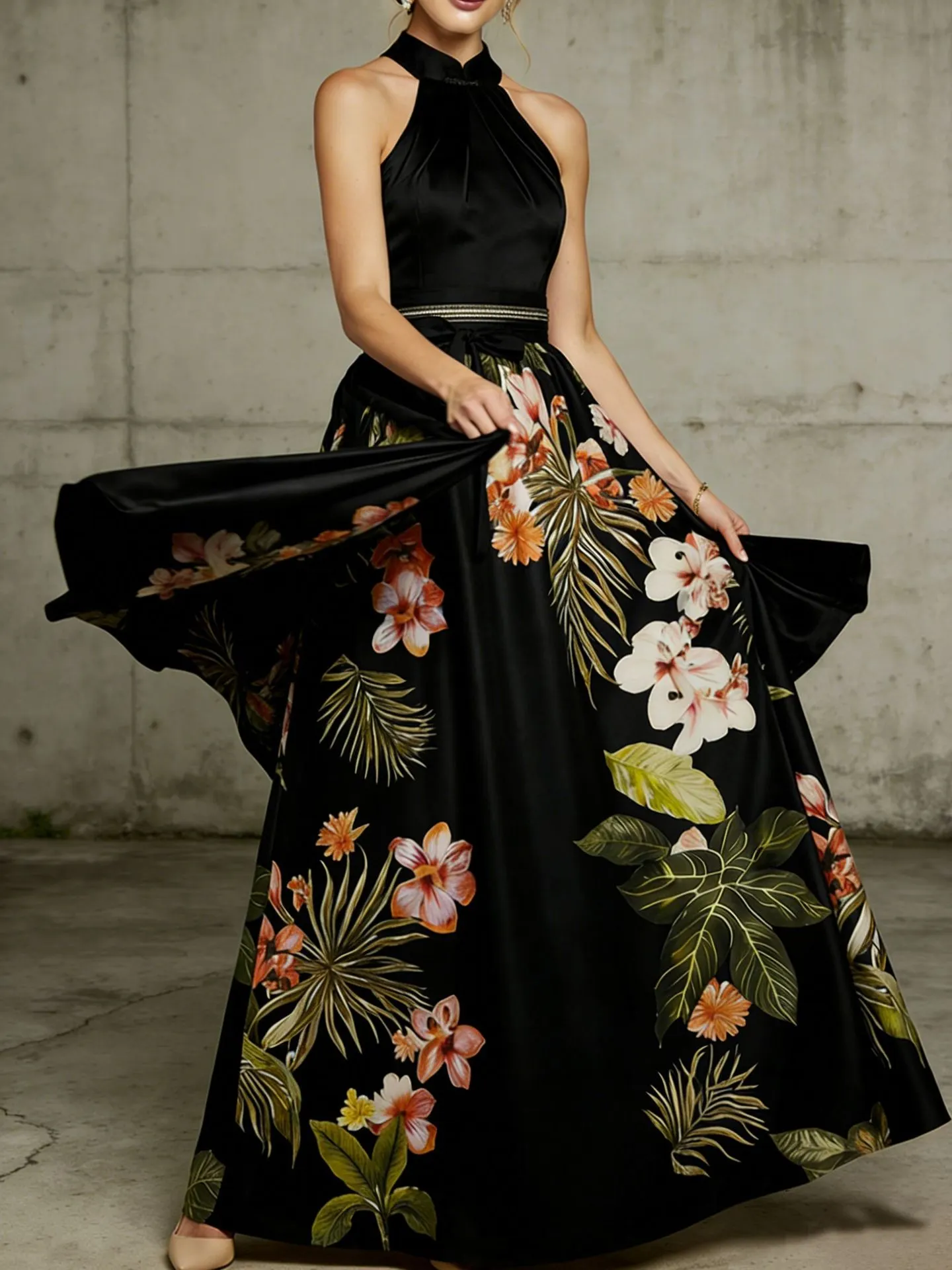 Sleeveless A-line Floral Halterneck Maxi Dress elevenforest