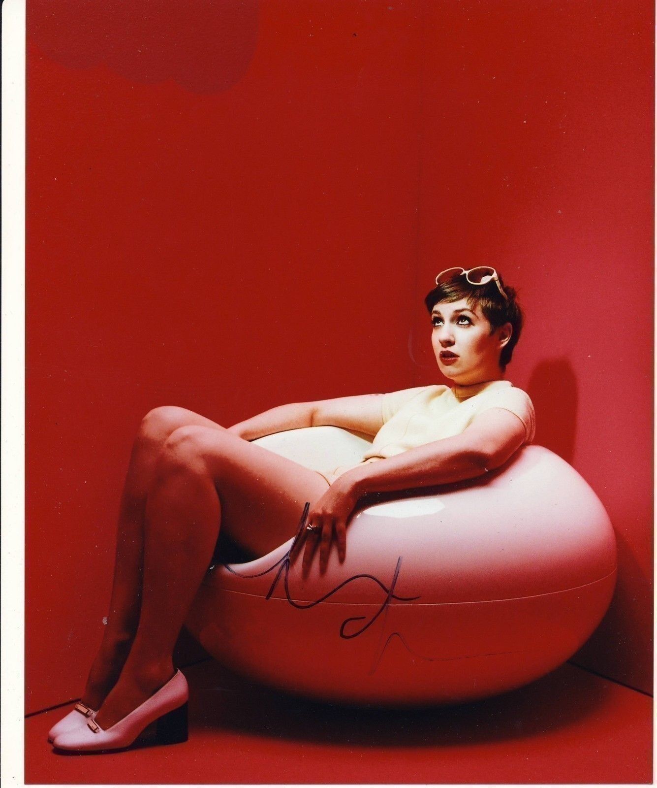 Lena Dunham Autograph GIRLS Signed 10x8 Photo Poster painting AFTAL [3782]