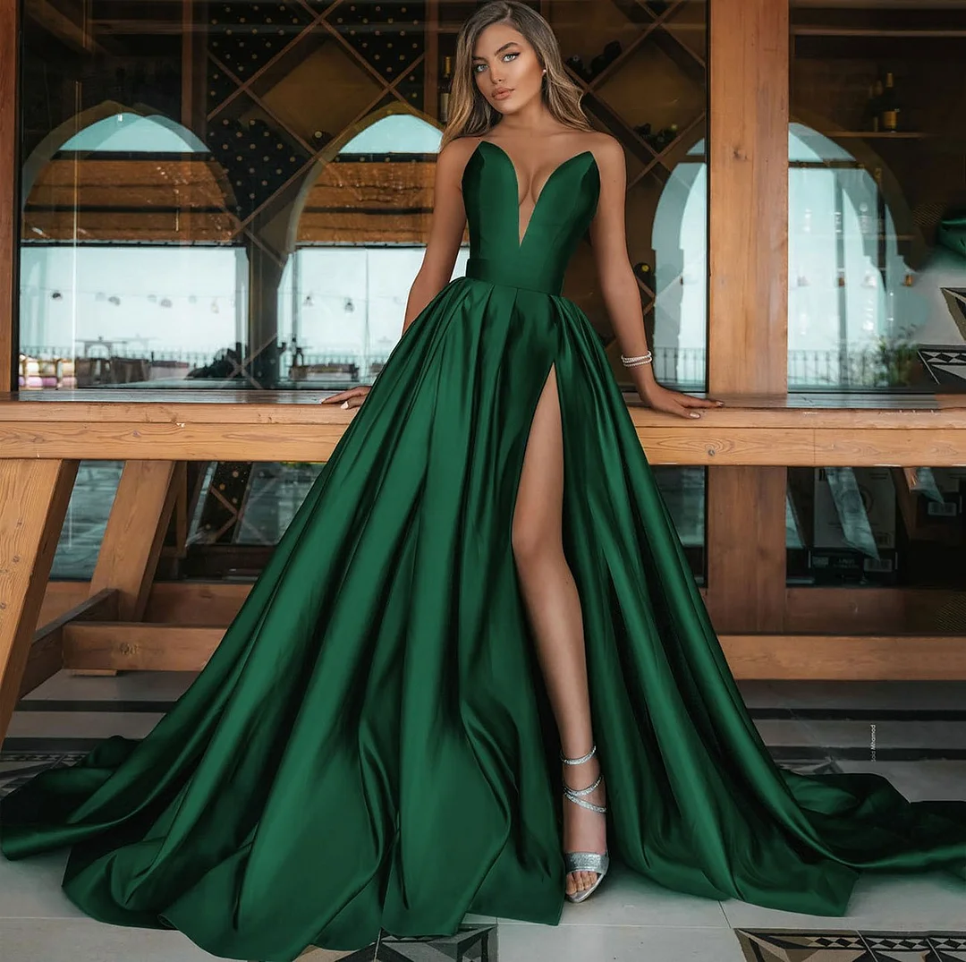 Women's new and fashionable deep V slit long dress