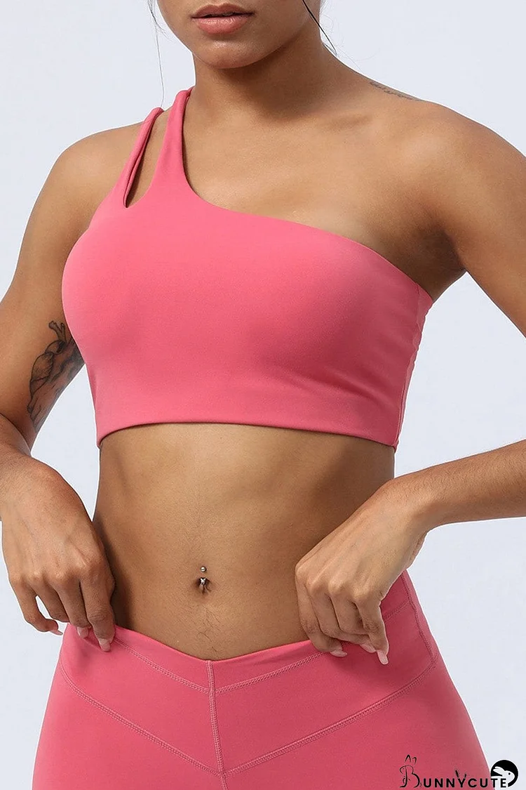 One-Shoulder Top: A Fashionable and Functional Choice