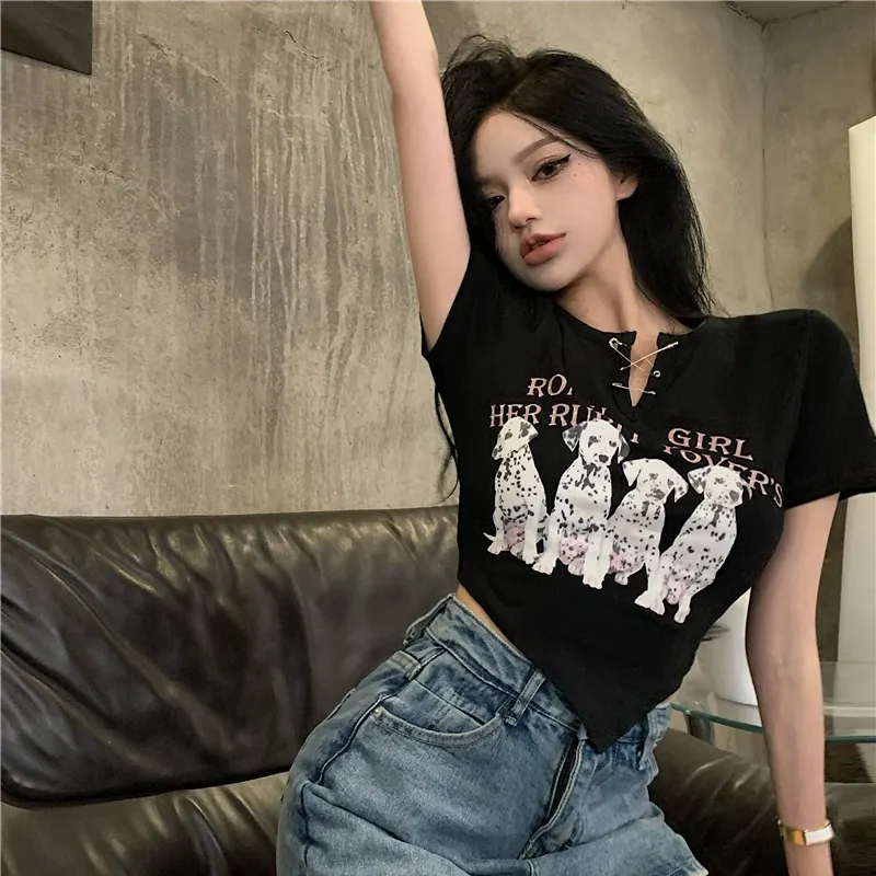 Brownm Brownm Short-Sleeved T-Shirt Women's Design Sense 2024 Summer New Irregular Hot Girls Short Student Slim Jacket Tide