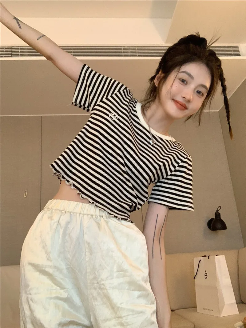 Brownm Brownm Striped Short-Sleeved T-Shirt Female Ins Tide Summer 2024 New Korean Version Design Sense Slim Short Student Jacket