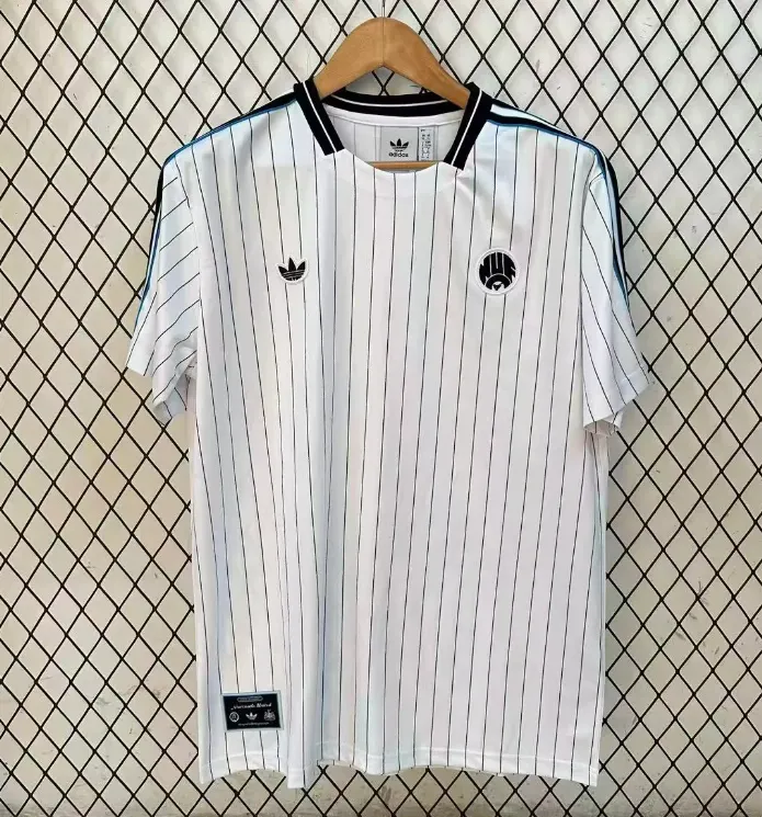 2025-26 Newcastle Retro White Jersey - Fan Edition