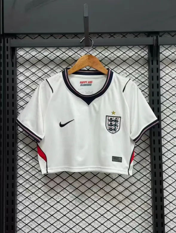 26/27 Short Style England Home - Women's Clothing