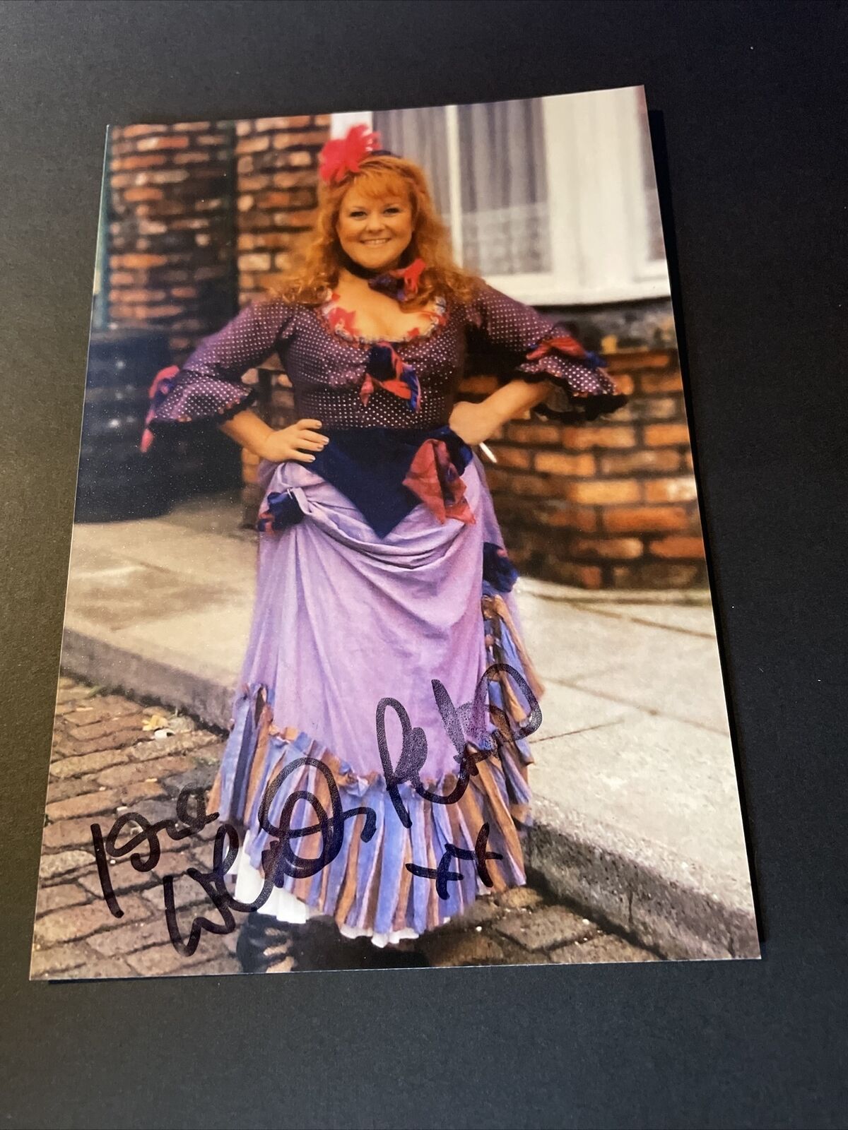 CORONATION STREET: WENDI PETERS 'CILLA BATTERSBY' SIGNED 6x4  Photo Poster painting ITV