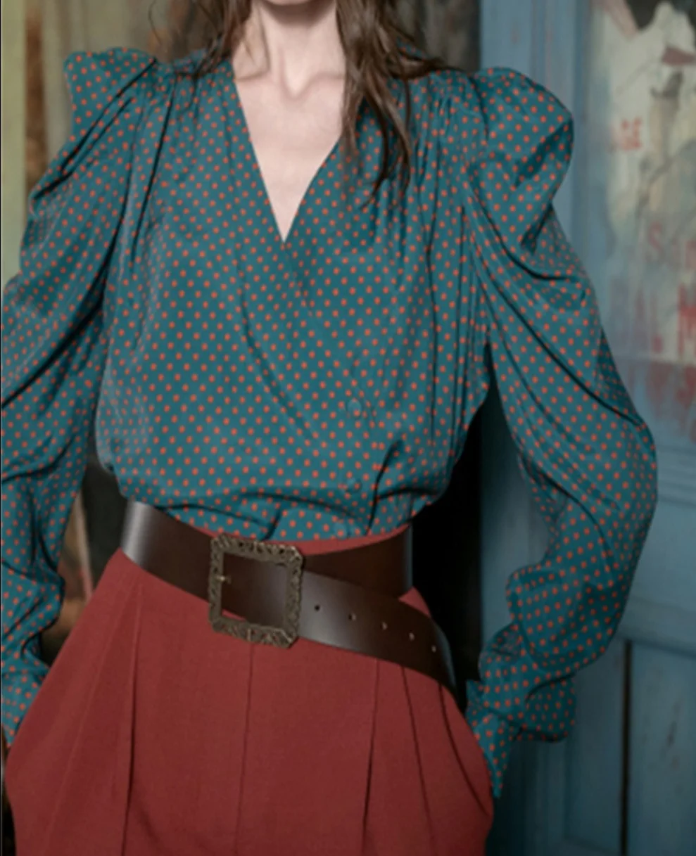 Sonicelife Casual Loose Shirts Women Fashion V-neck Polka-dot Long Sleeve Blouses Office Lady Female Top Tee Korean Style