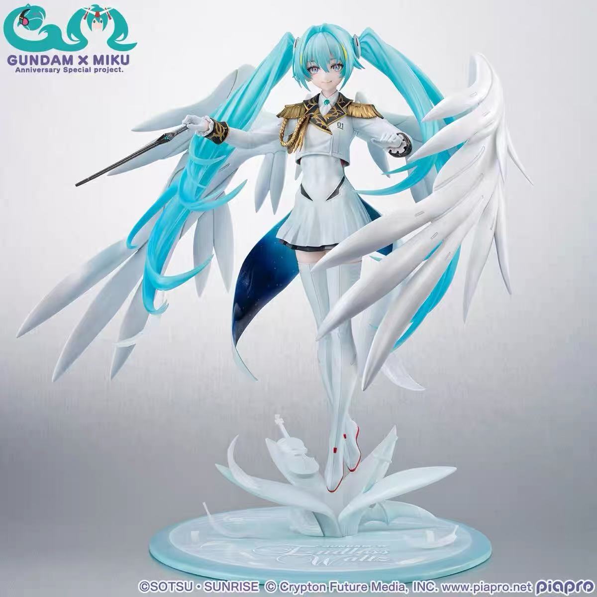Megahouse - Lucrea Mobile Suit Gundam 45th Anniversary x Hatsune Miku Hatsune Miku x Wing Gundam Zero EW Complete Figure (Licensed) -
