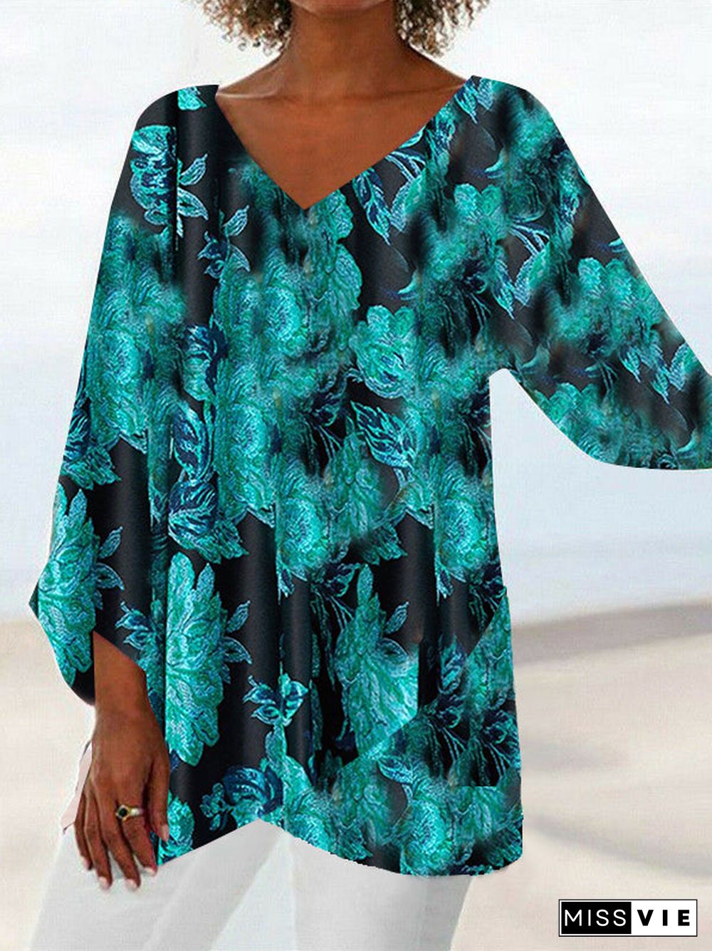 Women V-neck Long Sleeve Floral Printed Irregular Hem Top