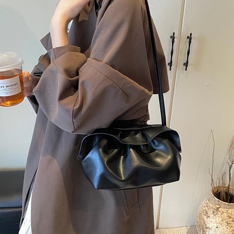 Women’s Medium Pu Leather Solid Color Vacation Classic Style Sewing Thread Square Buckle Crossbody Bag