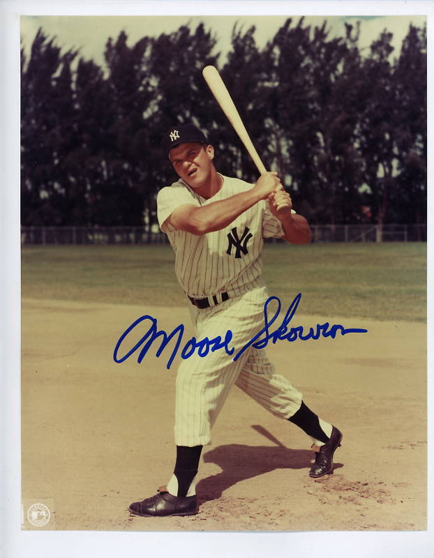 Moose Skowron Yankees Signed Autographed 8 X 10 Photo Poster painting swinging pose