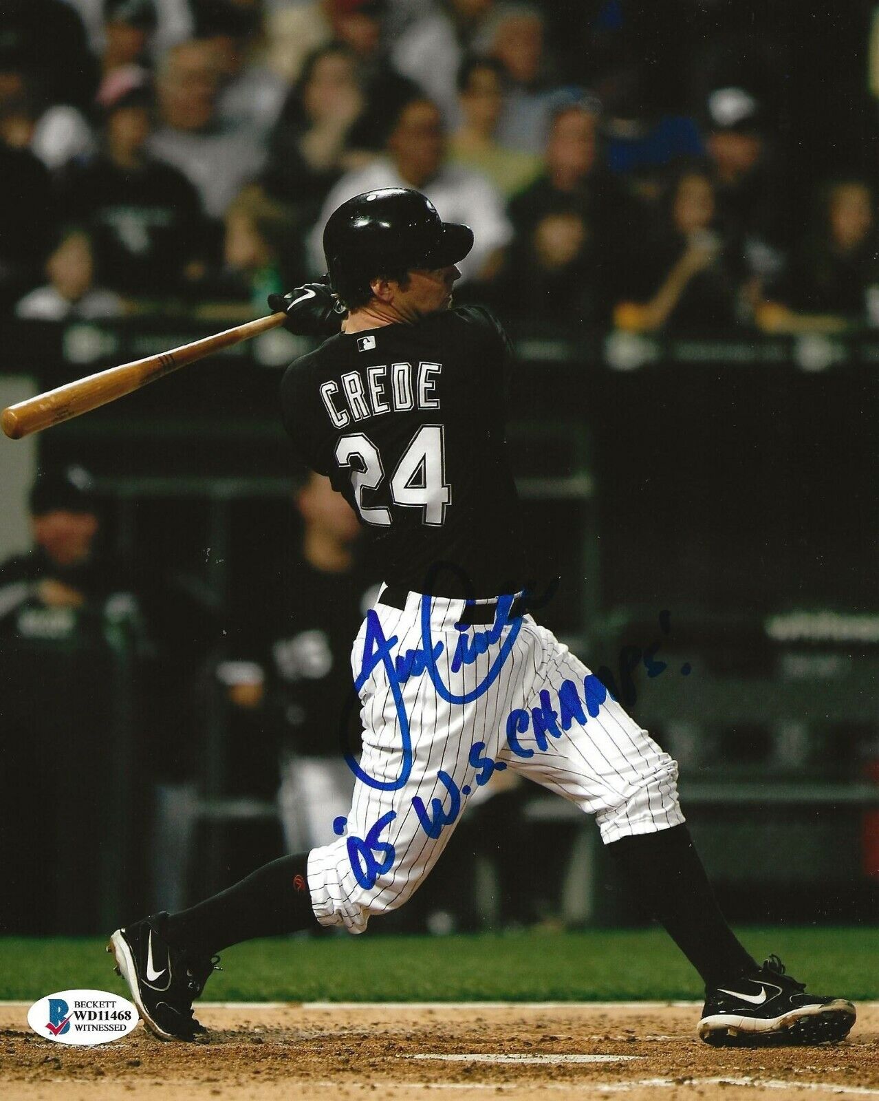 Joe Crede signed White Sox 8x10 Photo Poster painting W/ 2005 W.S. Champs 4 Beckett Witnessed