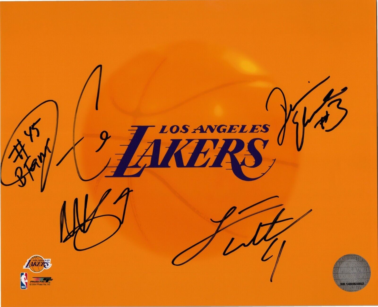 ~~2010-11 LA Lakers Team x4 Authentic Hand-Signed Luke Walton