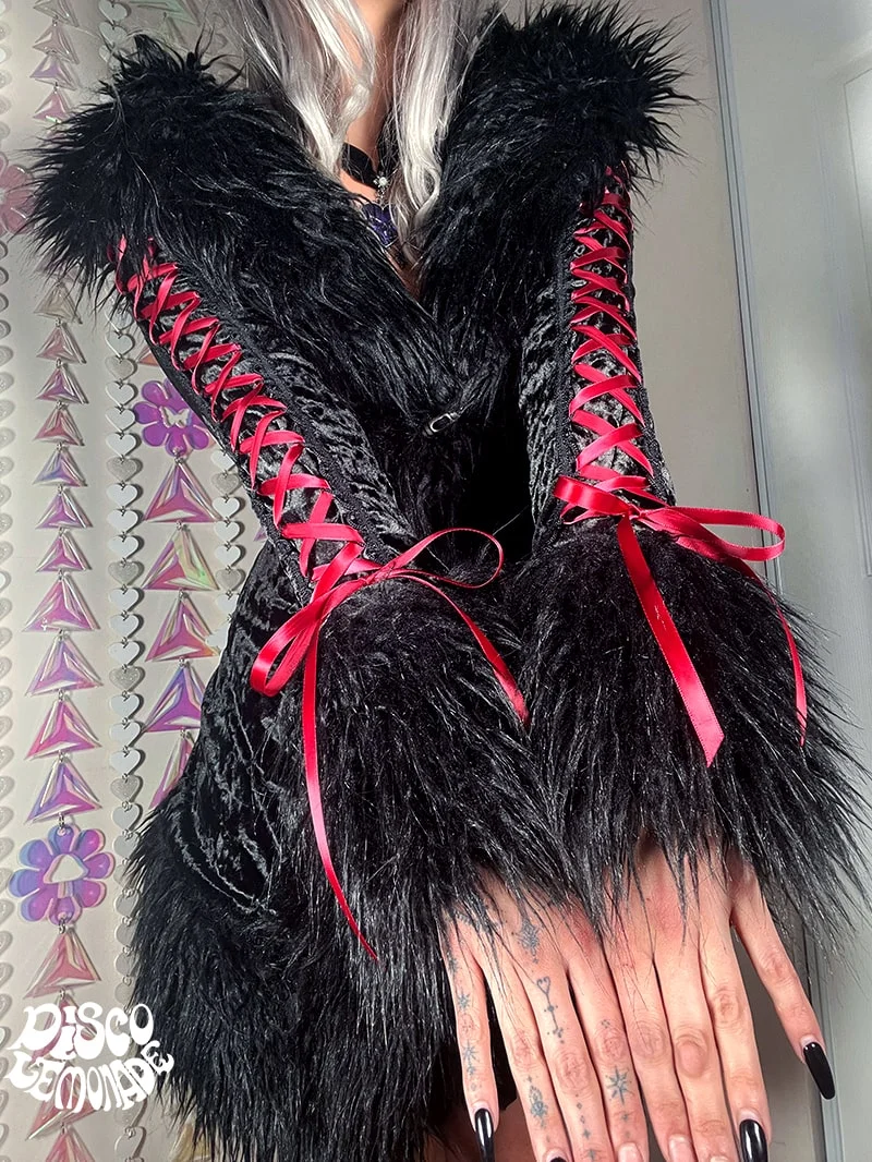 【Versace】Divat r&oacute;ka kab&aacute;t