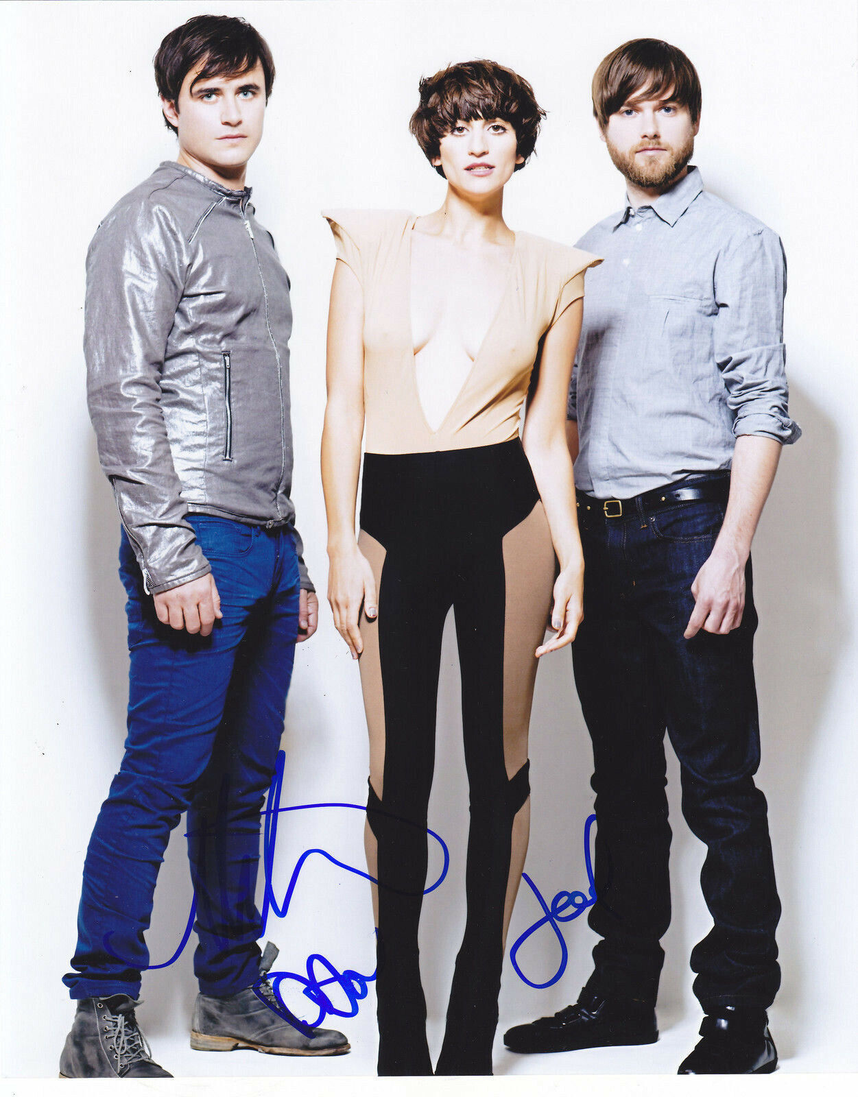 Dragonette SIGNED AUTOGRAPHED 8X10 Photo Poster painting MARTINA SORBARA BIG IN JAPAN #3