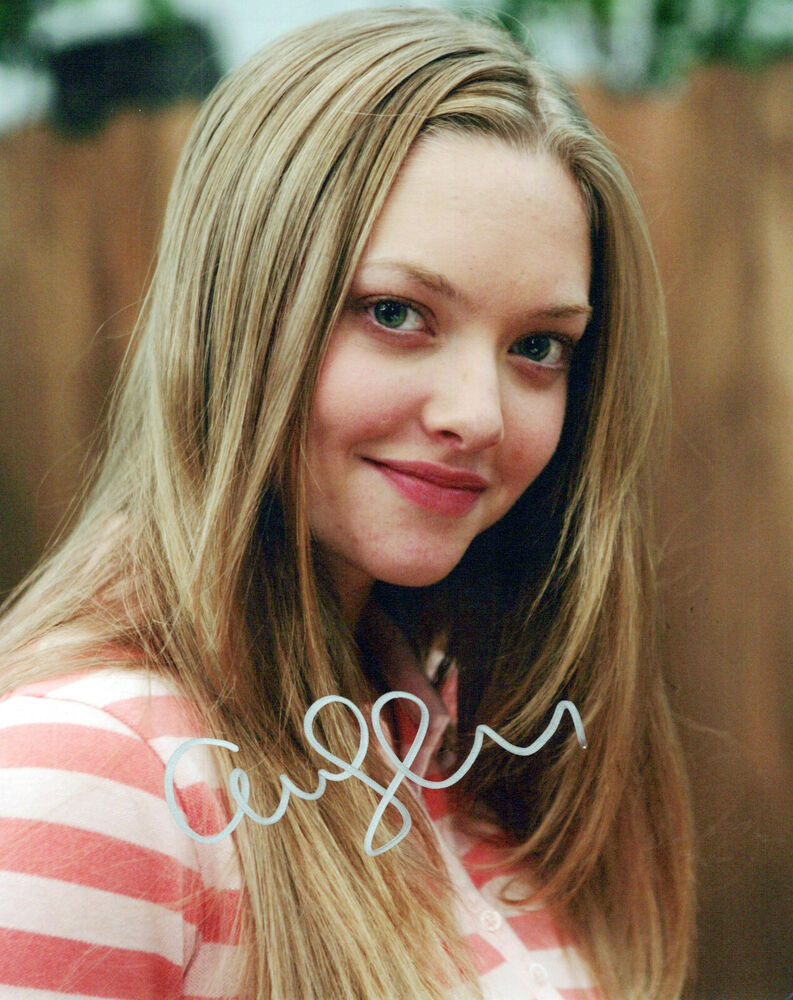 Amanda Seyfried glamour shot autographed Photo Poster painting signed 8x10 #1