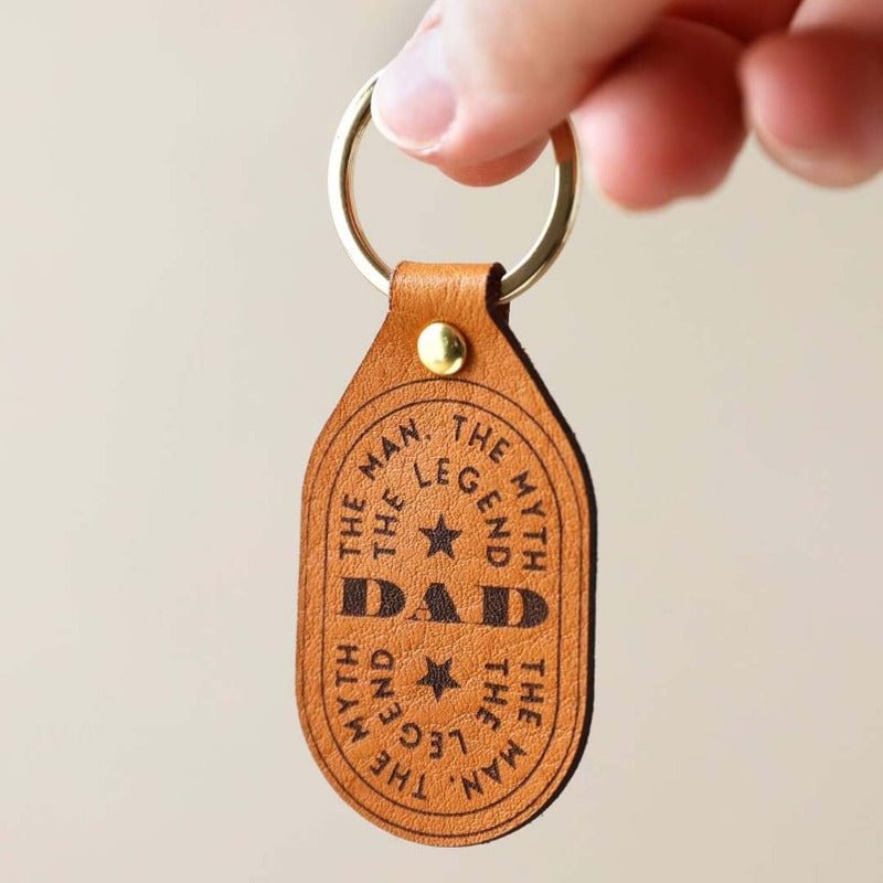 'DAD, THE MAN THE MYTH THE LEGEND' Personalized The Legend Dad Leather Keyring Best Father‘s Gift for Dad Father