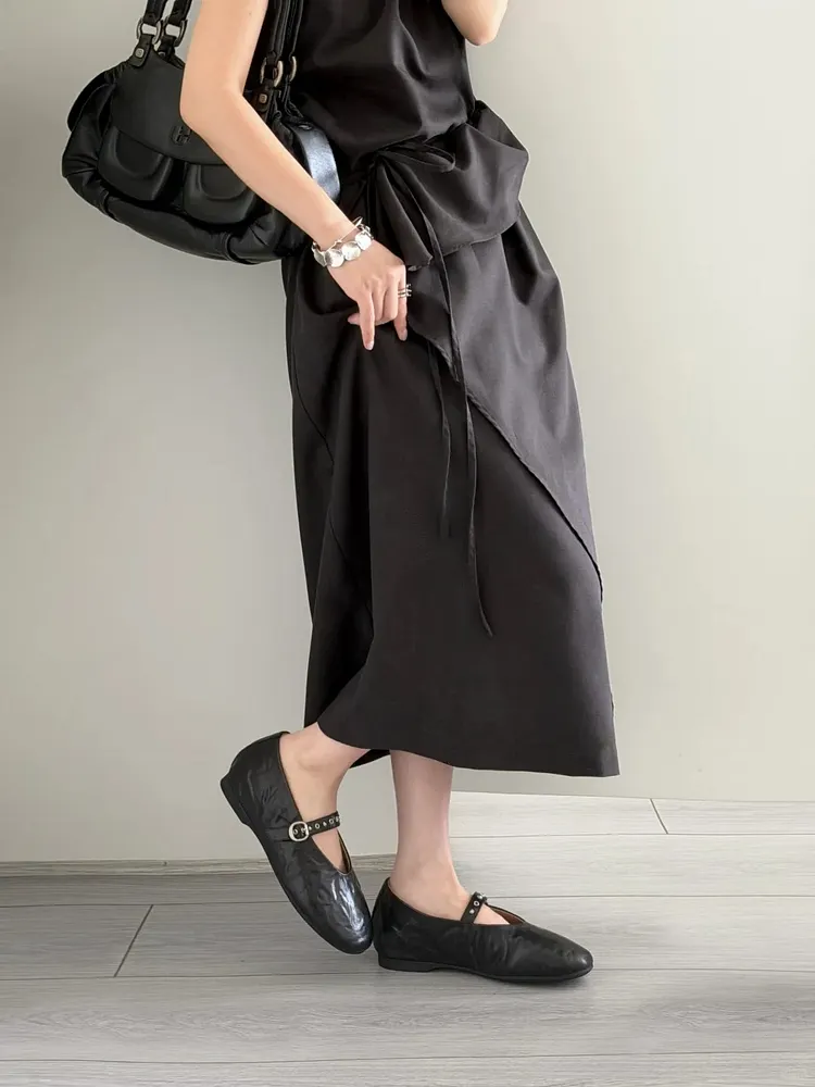 Black Mary Jane flats
