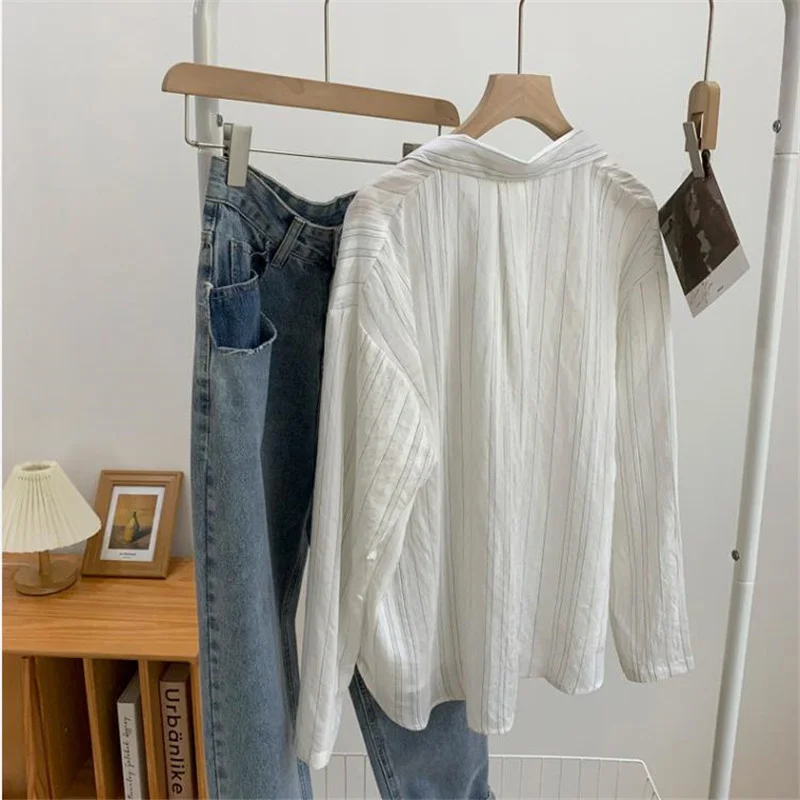 Athvotar Athvotar Striped White Shirt Women's Sun Protection Jacket Top 2025 Spring And Autumn Wear Loose Thin Shirt Tide