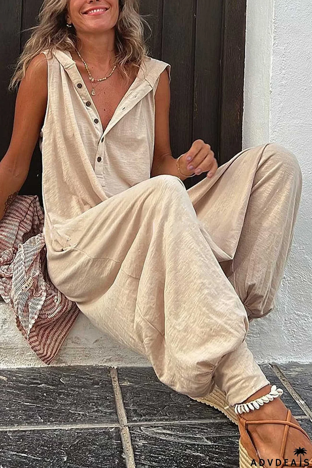 Single-breasted Sleeveless Hooded Jumpsuit