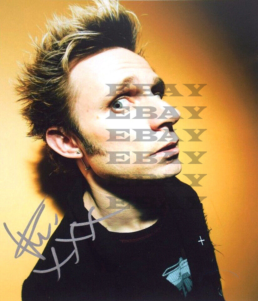 Green Day Mike Dirnt signed 8x10 Photo Poster painting Reprint