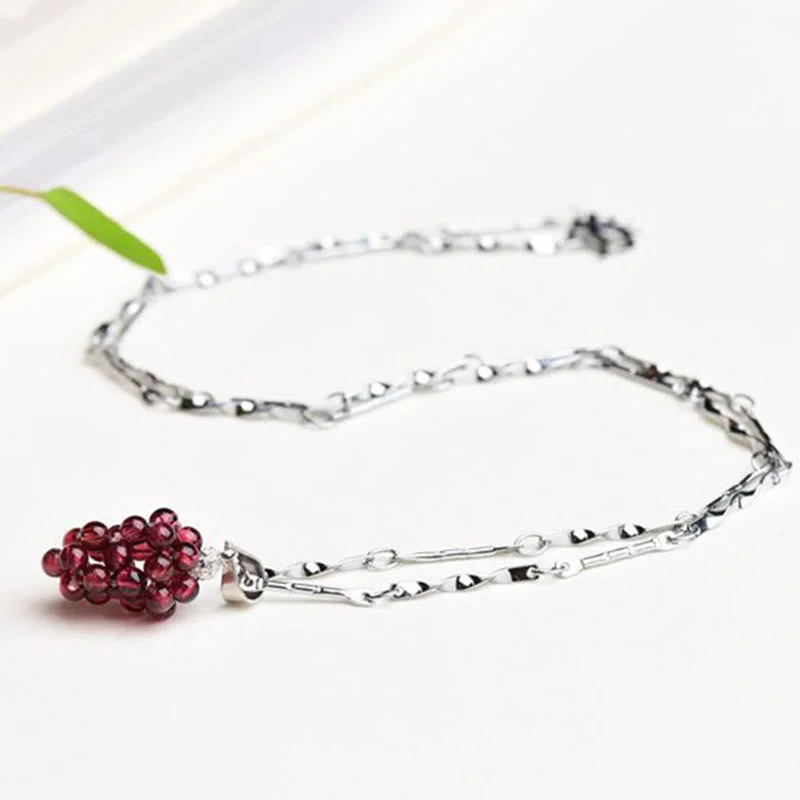 Natural Garnet Red Agate Black Onyx Protection Necklace Pendant