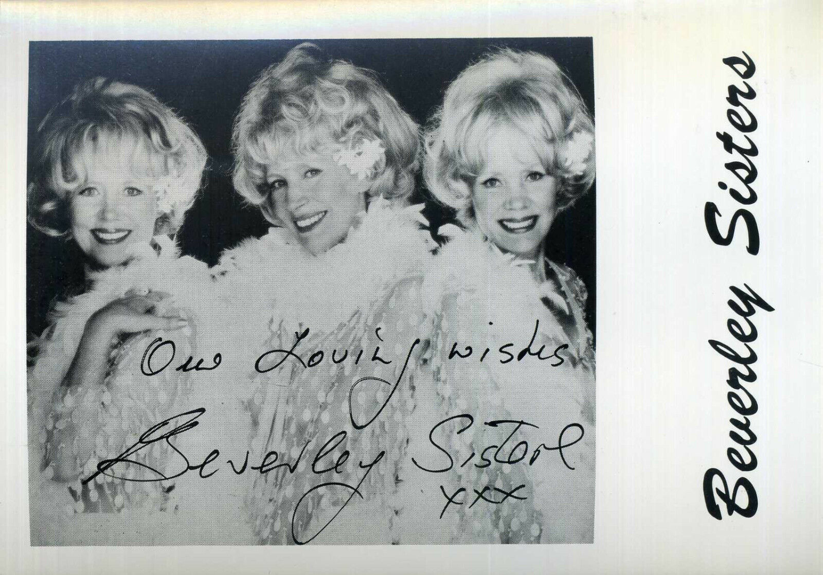 BEVERLEY SISTERS Signed Photo Poster paintinggraph - Pop / Easy Listening Singers - preprint