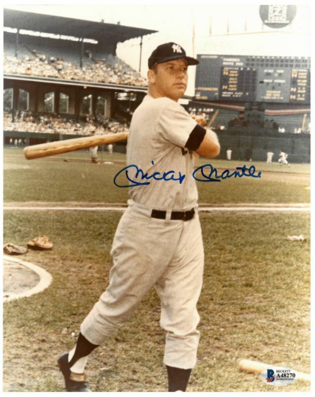 Mickey Mantle signed New York Yankees 8x10 Photo Poster painting BAS Beckett LOA