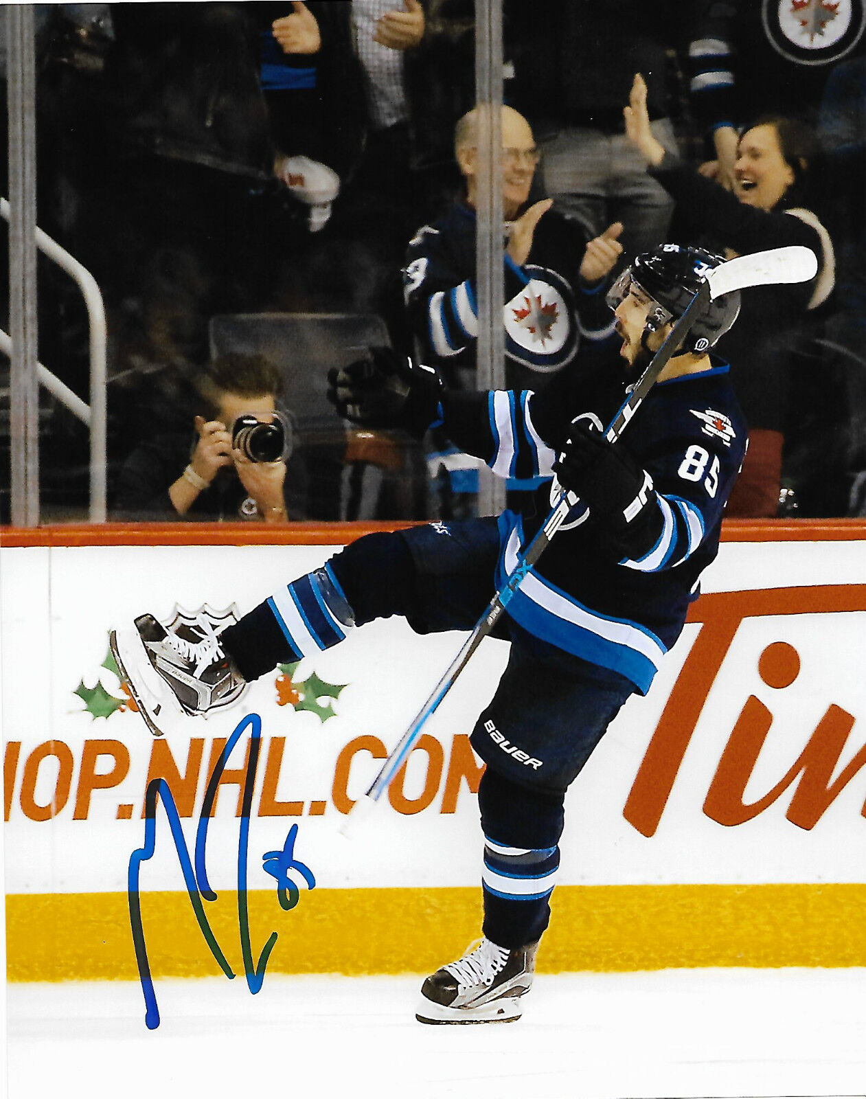 Winnipeg Jets Mathieu Perreault Signed Autographed 8x10 Photo Poster painting COA A