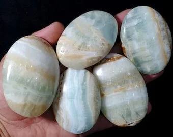 pornhint Pornhint 796 Grams Beautiful Quality Caribbean Blue Calcite Palms