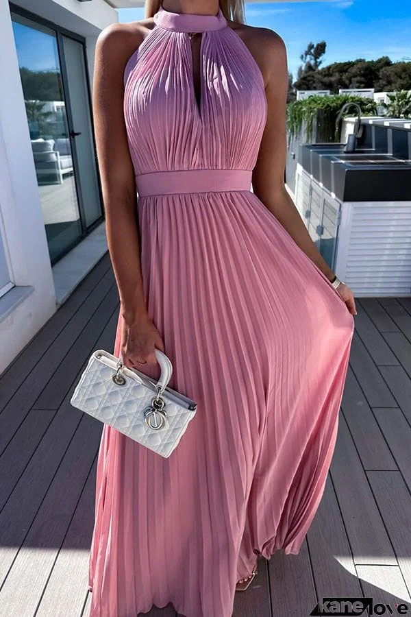 Halter Neck Pleated Swing Dress