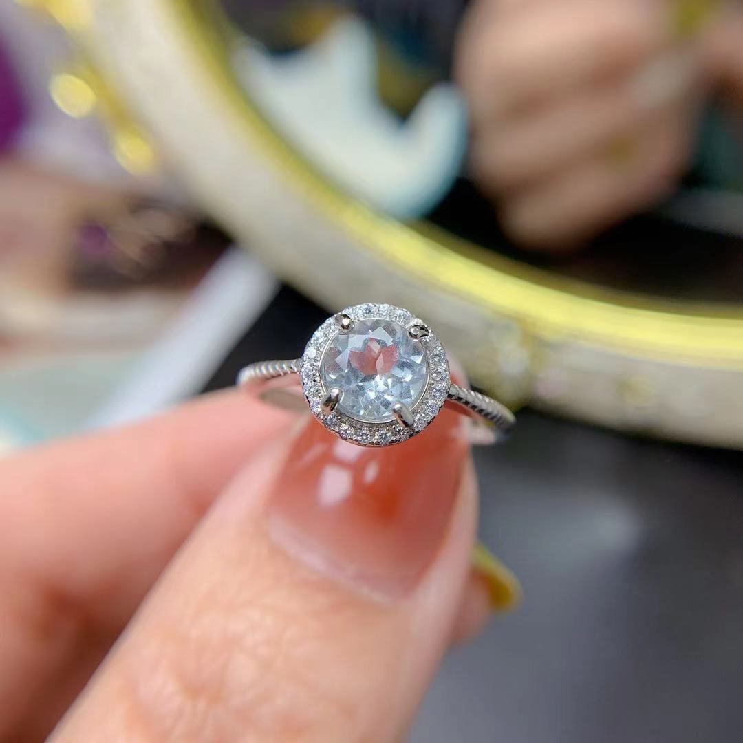 925 Silver Inlaid Fresh and Elegant Natural Aquamarine Ring Colorful Gemstone Jewelry Female Ring