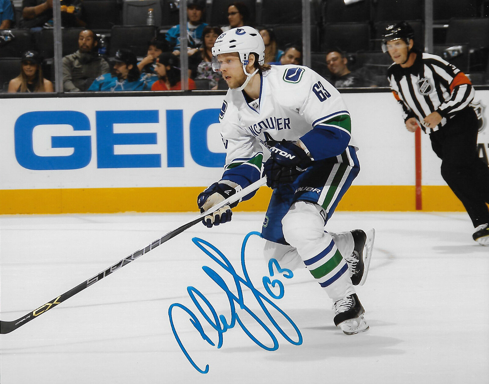 Vancouver Canucks Philp Larsen Autographed Signed 8x10 Photo Poster painting COA E