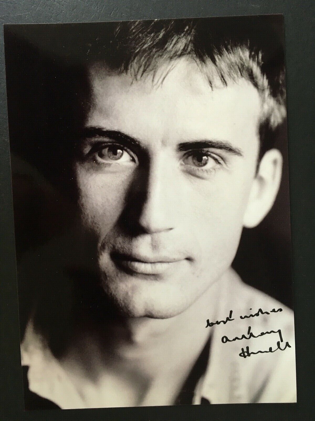 ANTHONY HOWELL - POPULAR BRITISH ACTOR - EXCELLENT SIGNED Photo Poster paintingGRAPH