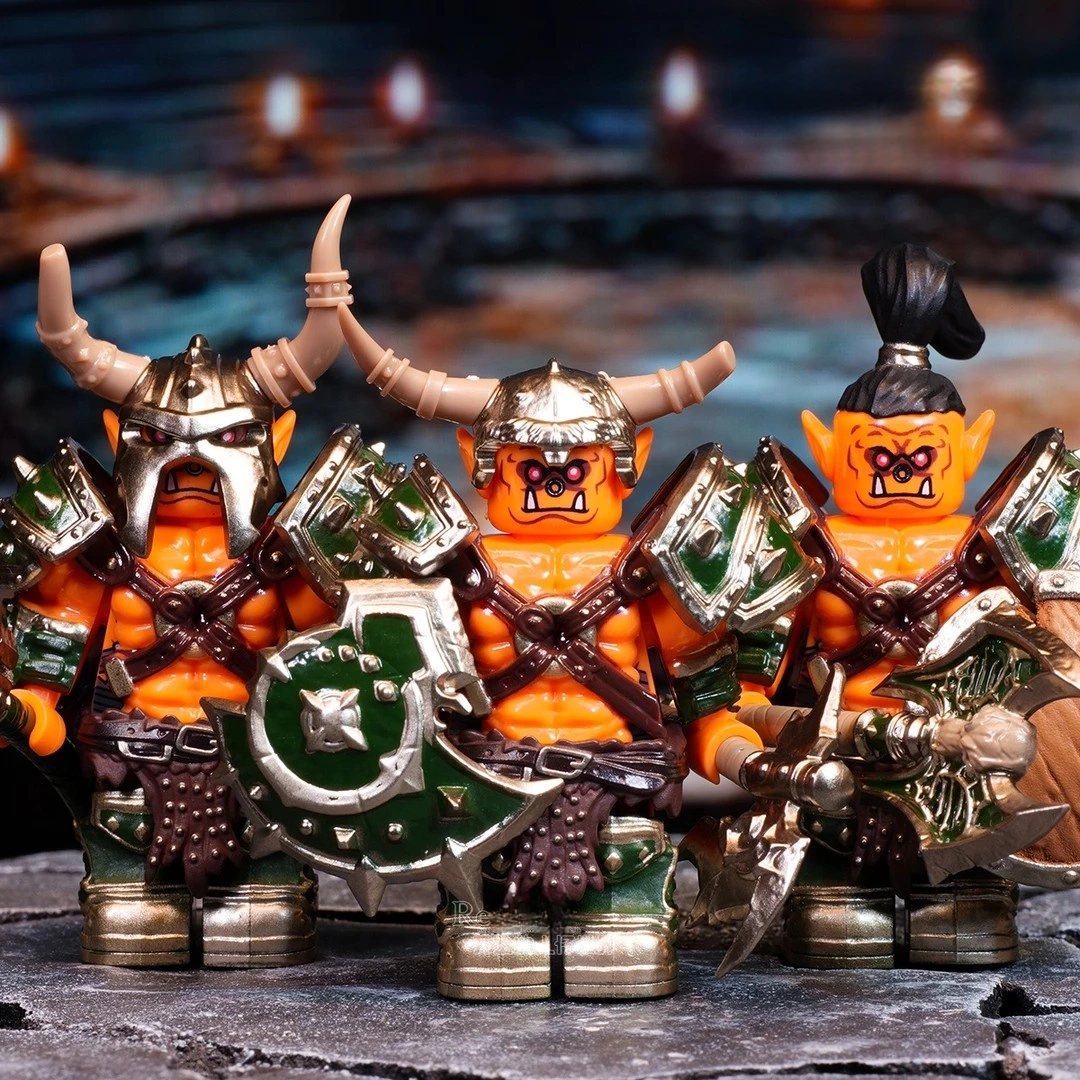 World of Warcraft Orc Warrior Minifigures - Orange & Green Two Colors Available, Horde-style Collectible Figures