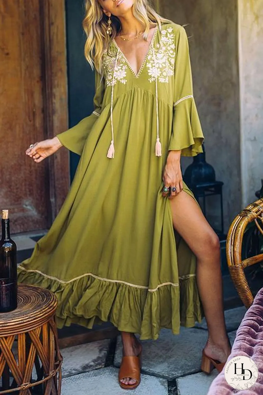 Embroidery Flares Sleeve Maxi Dress
