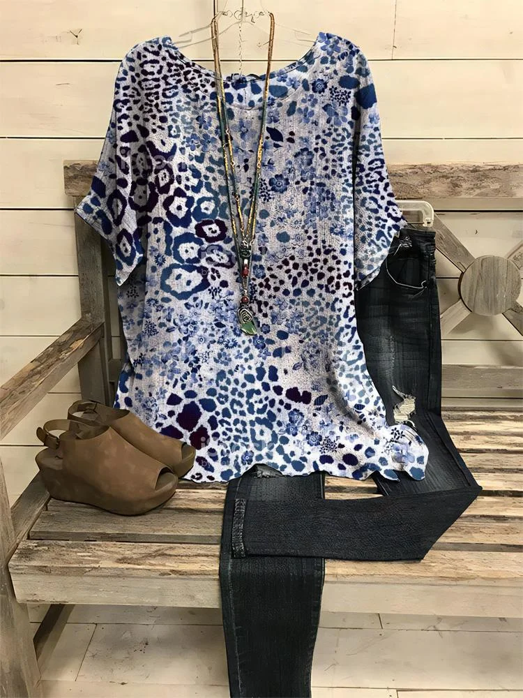 Women's Vintage Blue Leopard Print Round Neck T-Shirt