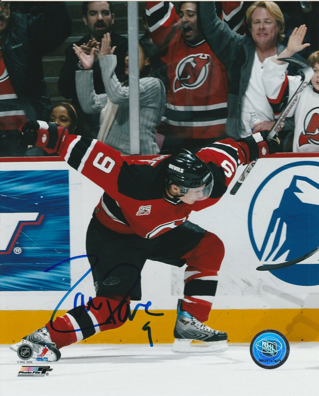 ZACH PARISE SIGNED NEW JERSEY DEVILS 8x10 Photo Poster painting #5 Autograph