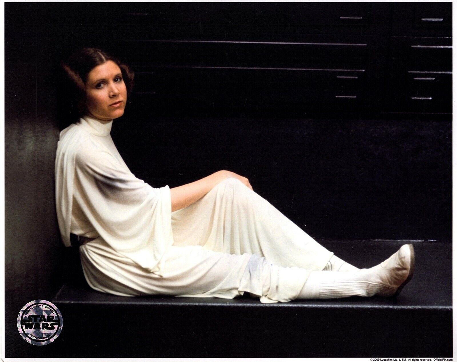 CARRIE FISHER Unsigned 8x10 Photo Poster painting Star Wars Official Pix Princess Leia OPX 2009