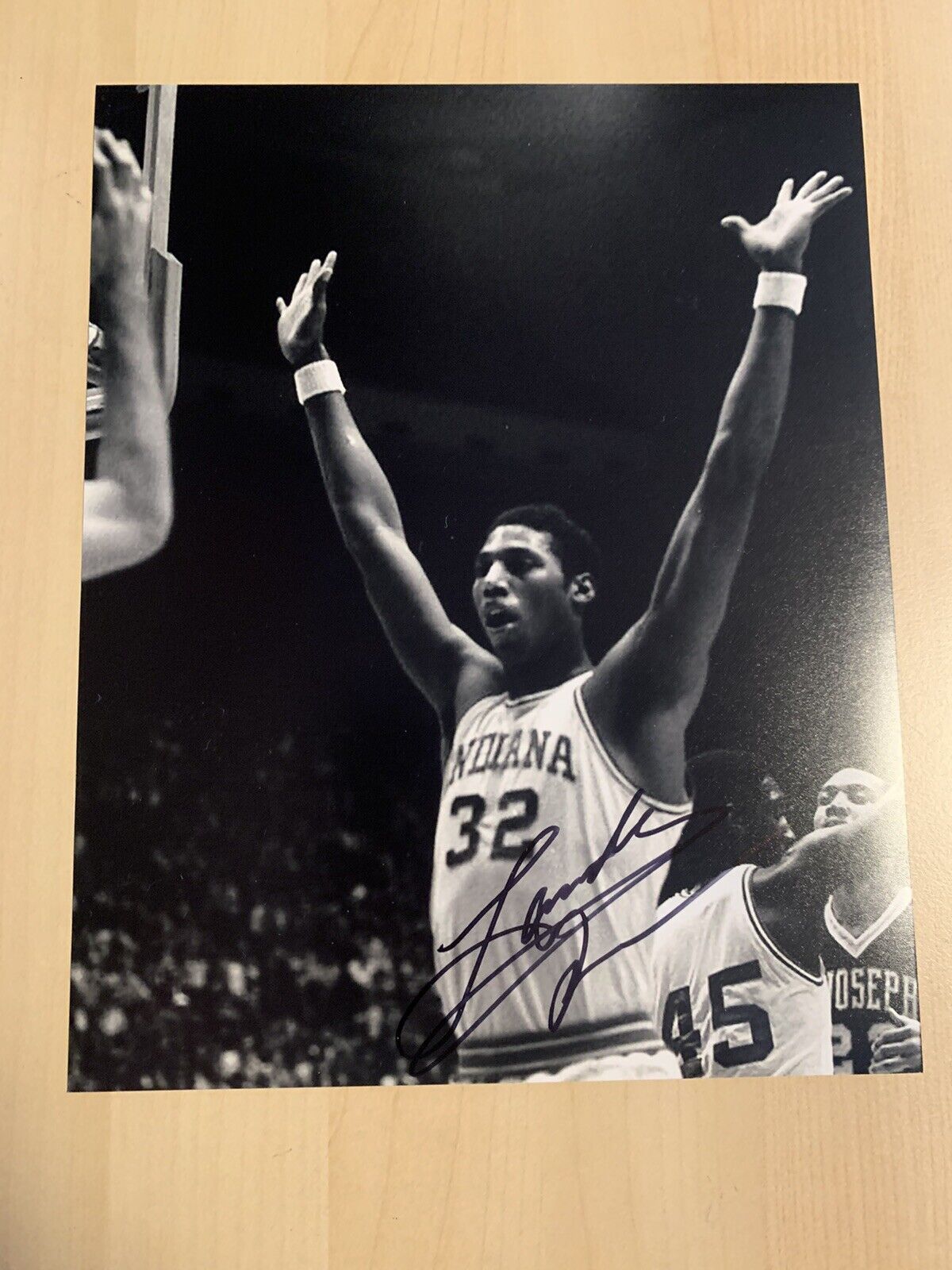 LANDON TURNER HAND SIGNED 8x10 Photo Poster painting INDIANA HOOSIERS BASKETBALL AUTOGRAPHED COA