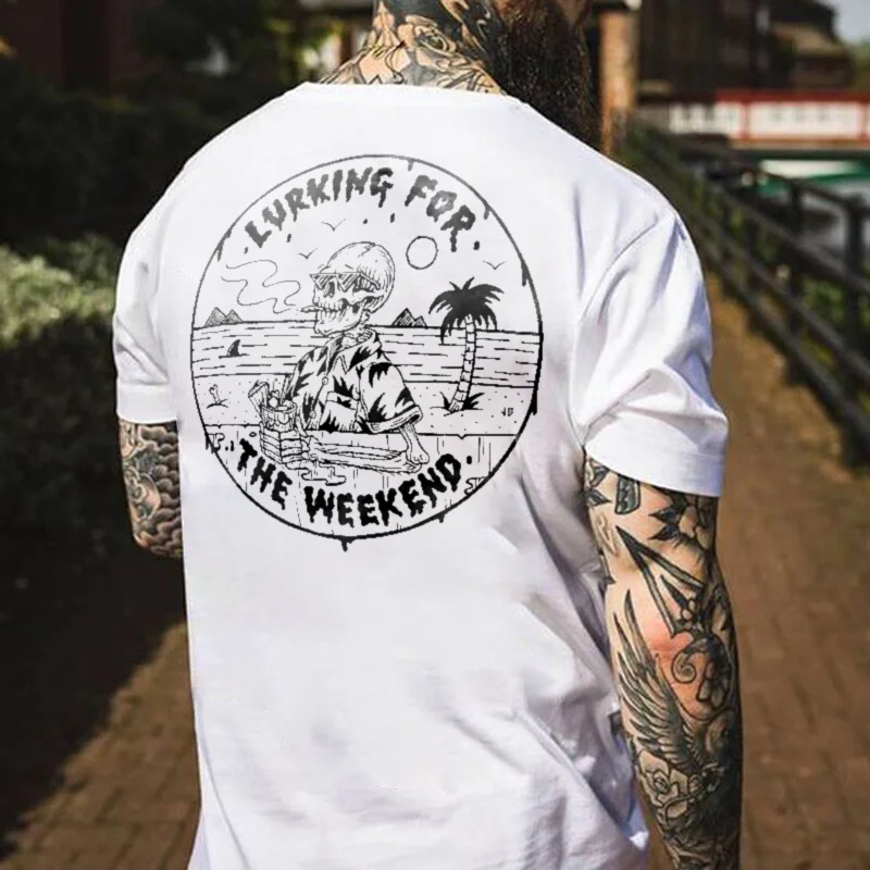 Lurking For The Weekend Printed Men's T-shirt - Krazyskull