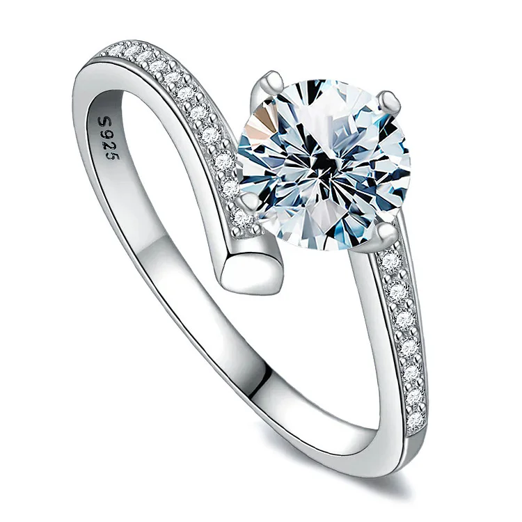Classic Four Prong Moissanite Ring Engagement Ring
