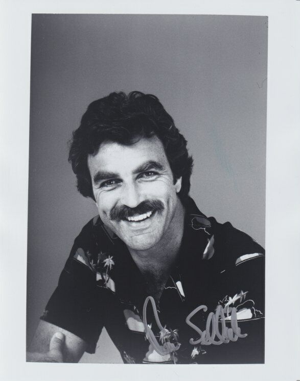 Tom Selleck (Magnum, P.I.) signed in-person 8x10 Photo Poster painting